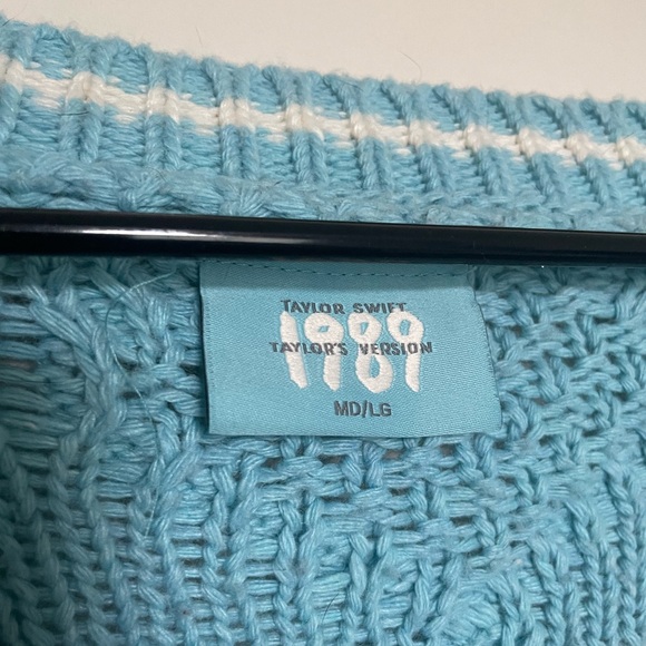 Taylor Swift 1989 Cardigan - Picture 3 of 4
